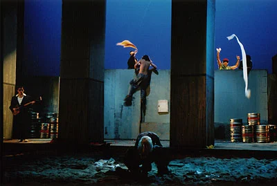 Read more about the article O PALCO E AS SOMBRAS de Jorge Gonçalves