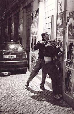 Read more about the article RUG COMES TO SHUV de Duncan McLean