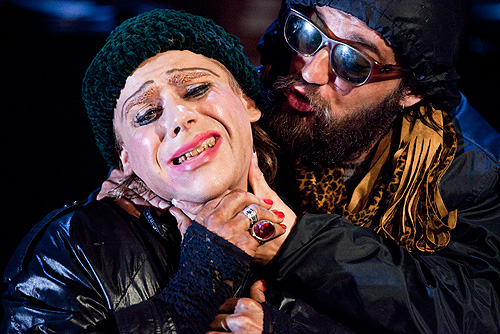 Read more about the article BRILHARETES (Lustrini) de Antonio Tarantino