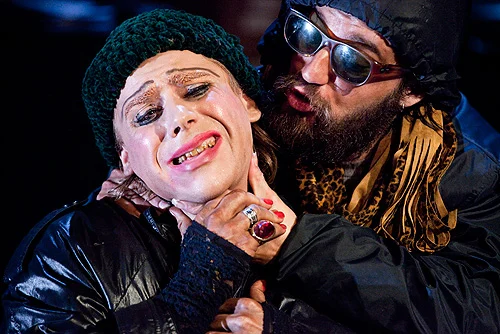 Read more about the article BRILHARETES (Lustrini) de Antonio Tarantino
