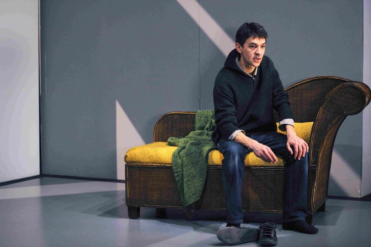 Read more about the article POR TUDO E POR NADA de Nathalie Sarraute