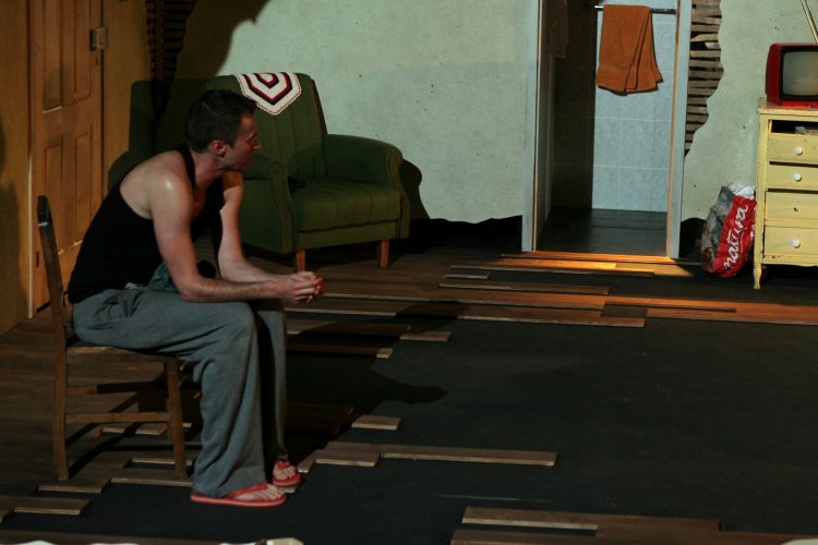 Read more about the article CHOVE EM BARCELONA de Pau Miró