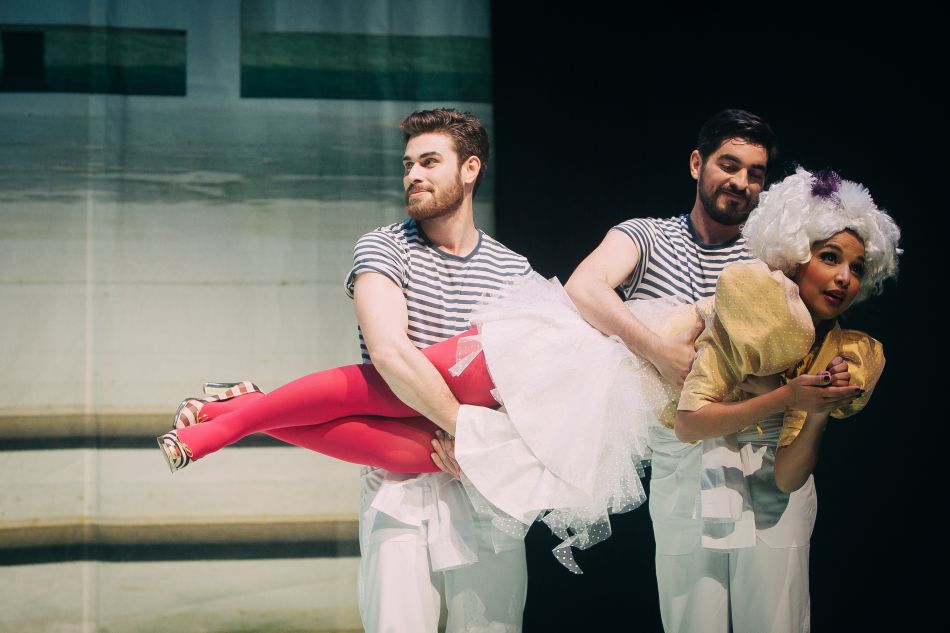 Read more about the article A NOITE DA DONA LUCIANA de Copi