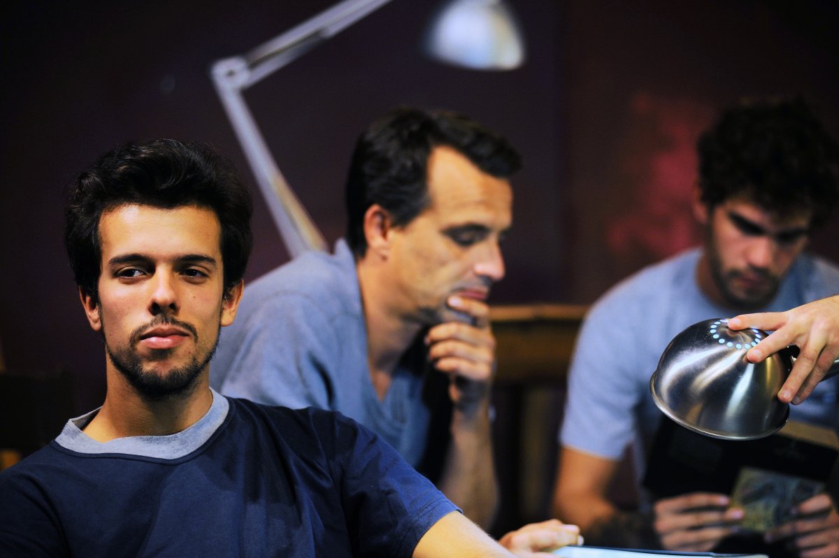 Read more about the article NA MARGEM DE LÁ – UM LAMENTO