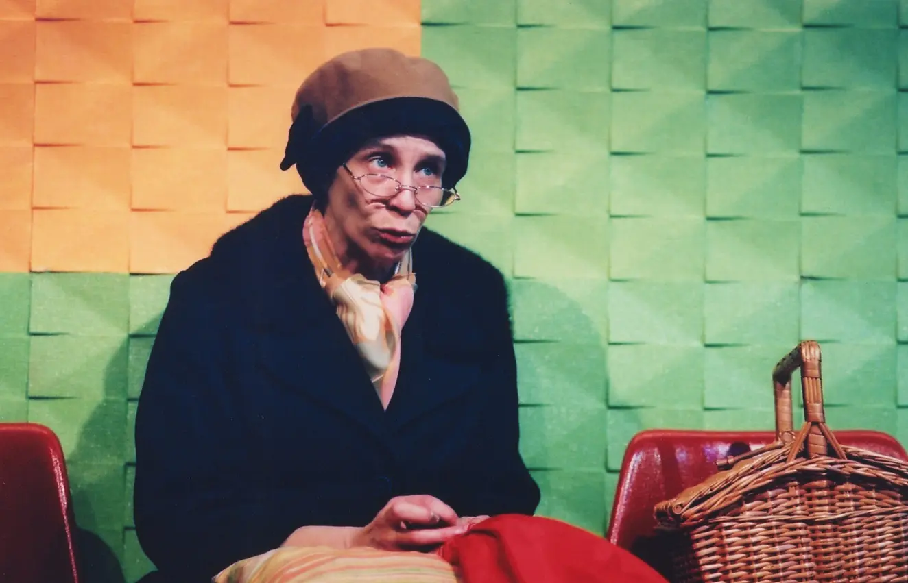 Read more about the article AS REGRAS DA ARTE DE BEM VIVER NA SOCIEDADE MODERNA de Jean-Luc Lagarce